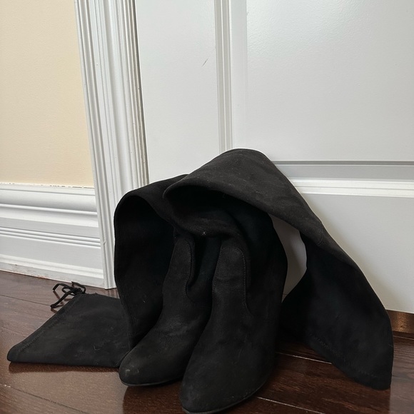 Steve Madden Gorgeous Black Suede Over the Knee Boot - Picture 13 of 14